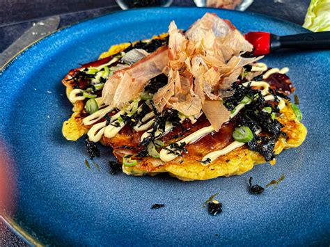  Okonomiyaki – En Smakfull Fusion av Sprödhet och Umami!