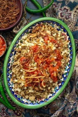  Kushari - En ljuvlig blandning av kryddiga linser och knapriga nudlar som en fest i munnen!