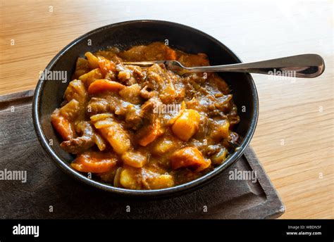  Scouse – En ljuvlig blandning av kött och grönsaker som kommer att väcka dina sinnen!